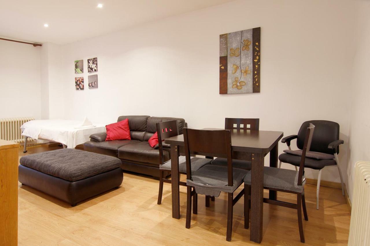 Santa Ana Apartamento Madrid Buitenkant foto