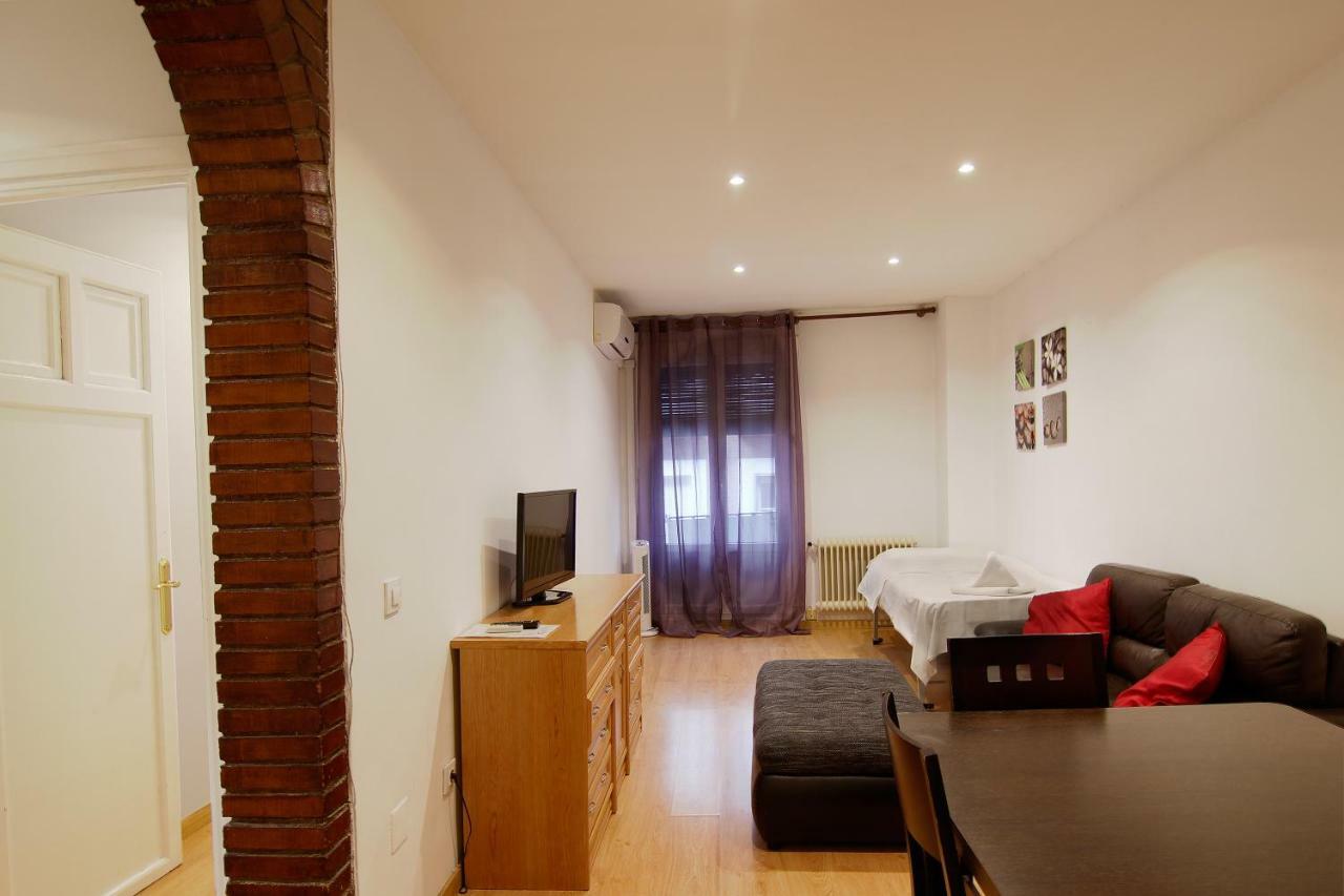 Santa Ana Apartamento Madrid Buitenkant foto